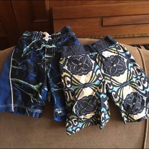 2 Boys swimsuits size 3T